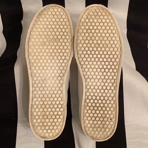 🔥Sam Edelman ‘Leya pompom’ sneaker. Super cute!🔥 - Picture 7 of 8